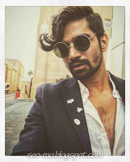Foto Keren Vishal Singh Pakai kacamata Foto Keren Vishal Singh Pakai kacamata