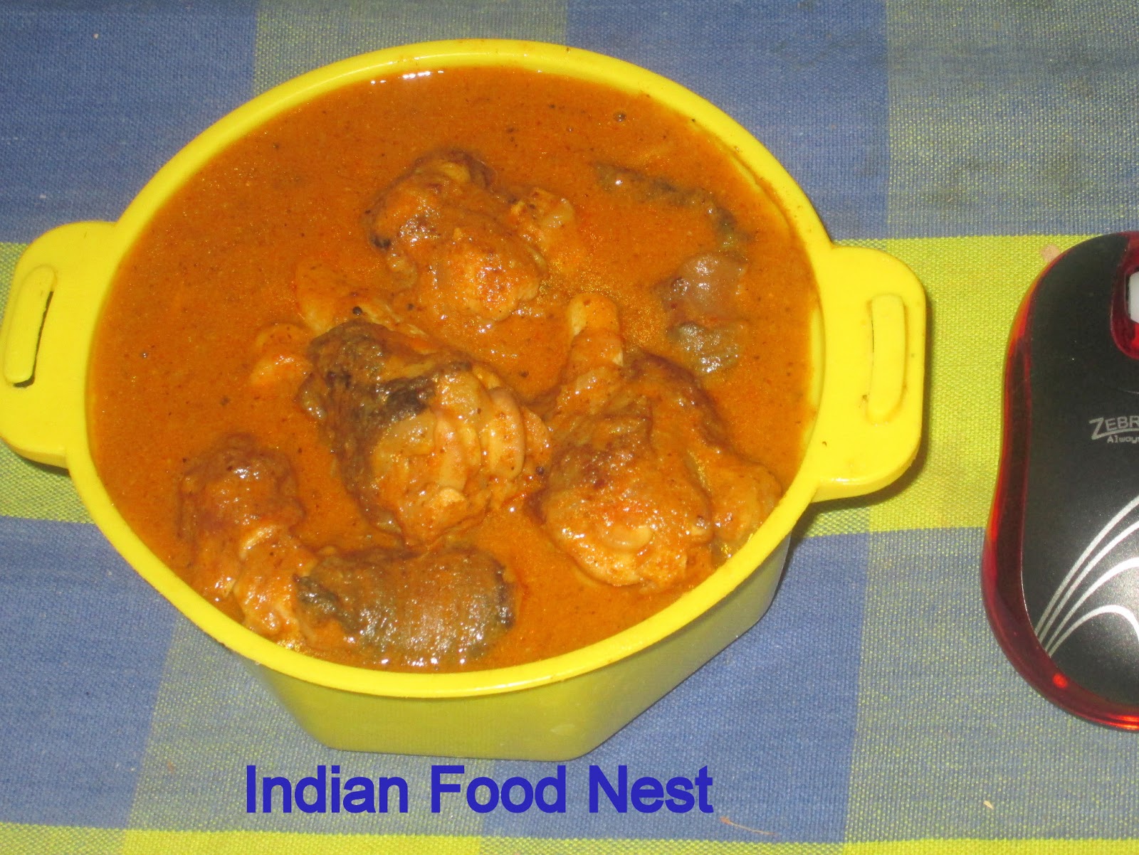 Indian Food Nest: Spicy Lamb trotters gravy / Aattu kaal kuzhambu recipe