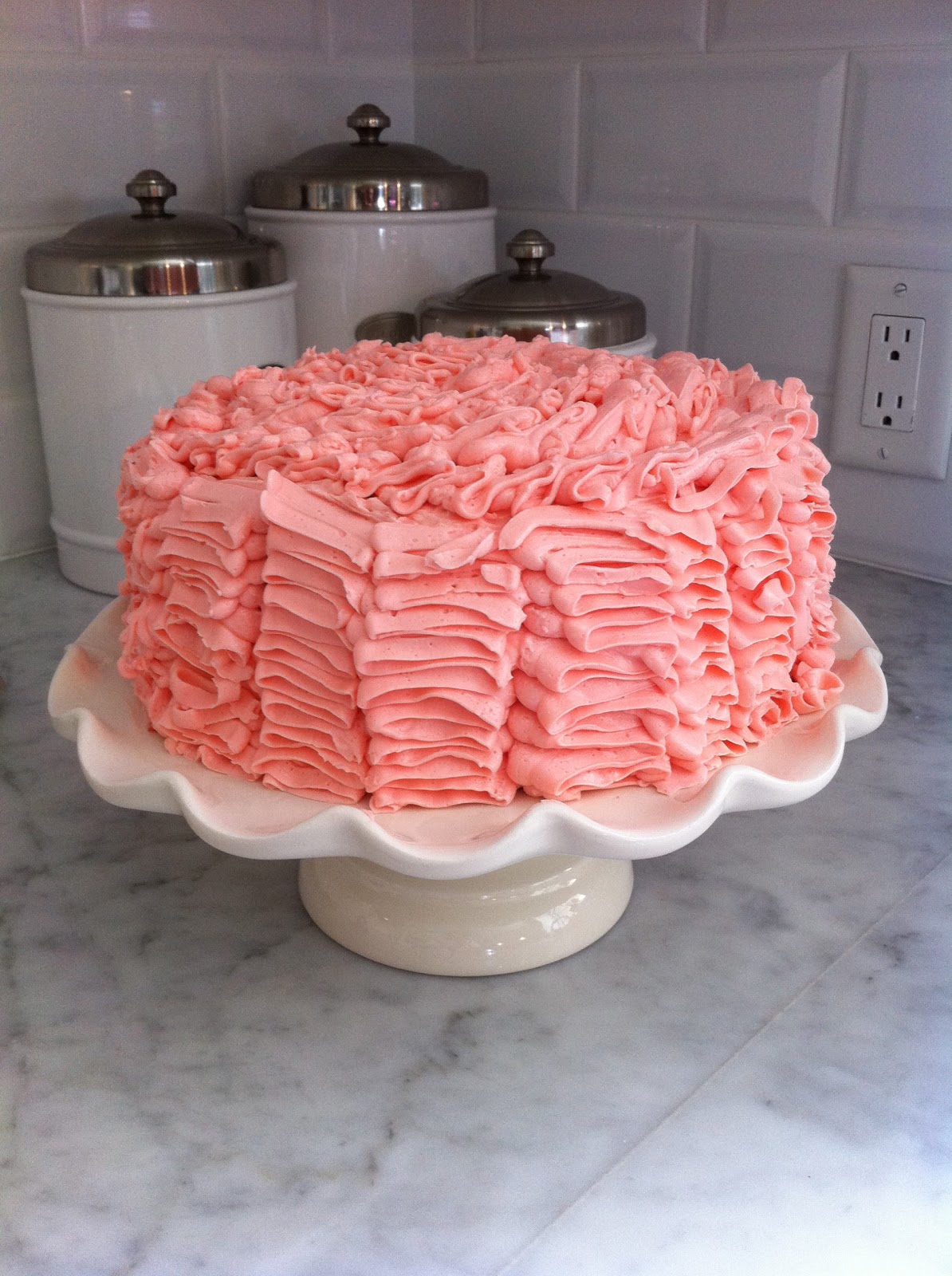 3 Sisters Kitchen: Pink Ruffle Mother's Day Cake