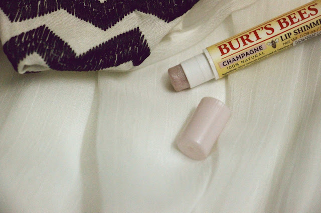 Burt's Bees Lip Shimmer Review Price india, burts bees lip pblam online, best lip blam for winter, winter must haves, skincare, delhi blogger, delhi beauty blogger, indian beauty blogger, glitter lip blam,beauty , fashion,beauty and fashion,beauty blog, fashion blog , indian beauty blog,indian fashion blog, beauty and fashion blog, indian beauty and fashion blog, indian bloggers, indian beauty bloggers, indian fashion bloggers,indian bloggers online, top 10 indian bloggers, top indian bloggers,top 10 fashion bloggers, indian bloggers on blogspot,home remedies, how to