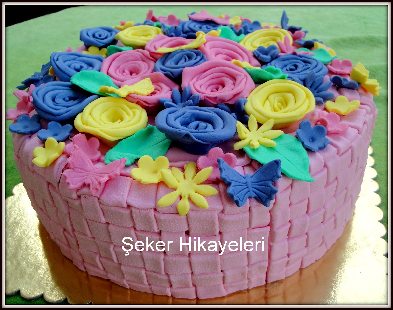 Şeker Hikayeleri Çiçek Sepeti Pastası
