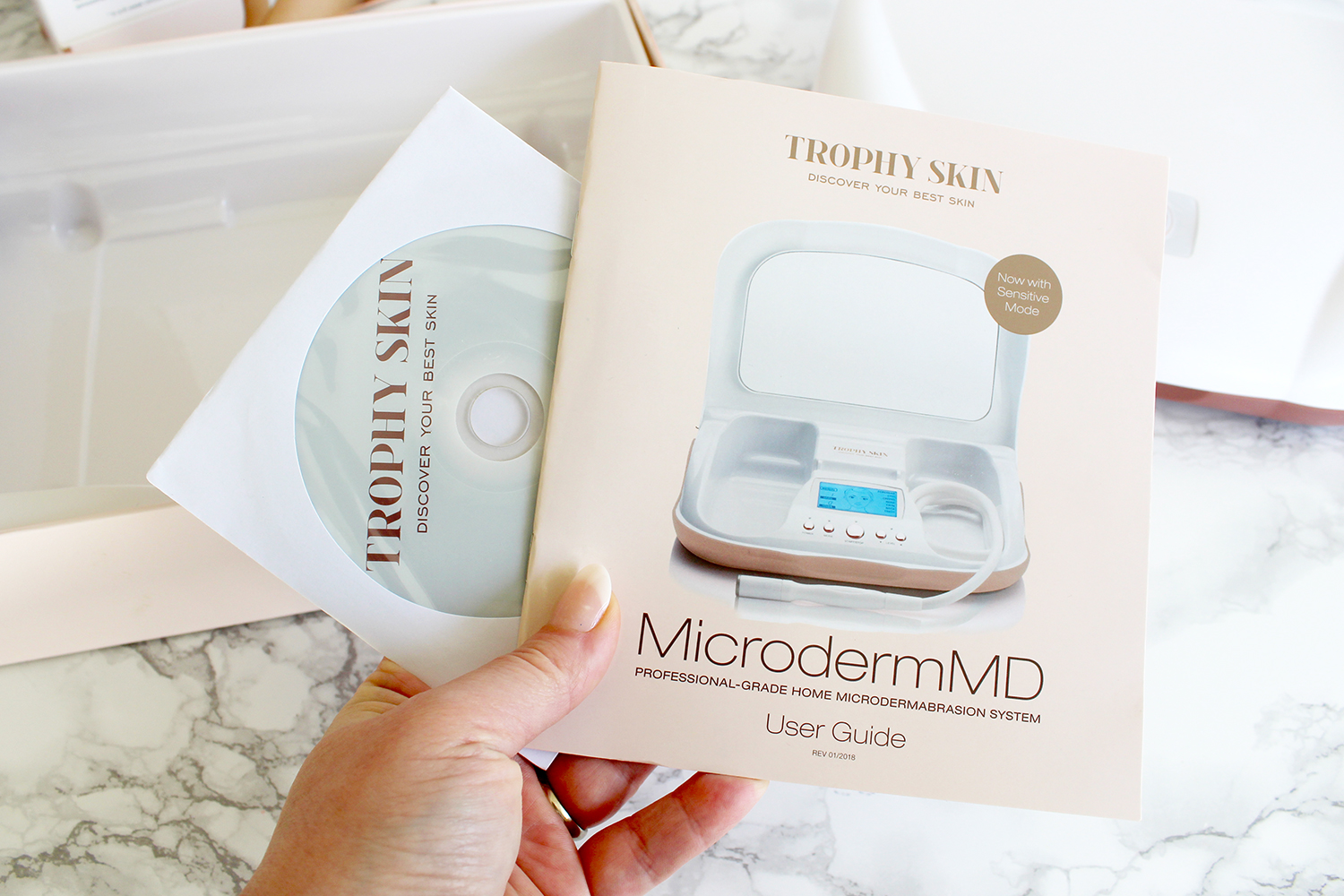 Southern Mom Loves: I Tried out the MicrodermMD from Trophy Skin