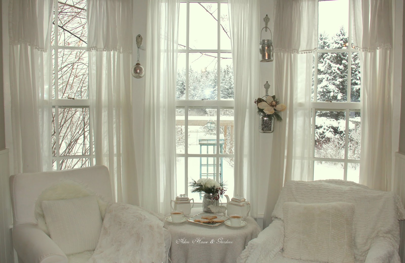 Aiken House & Gardens A Winter White Tea