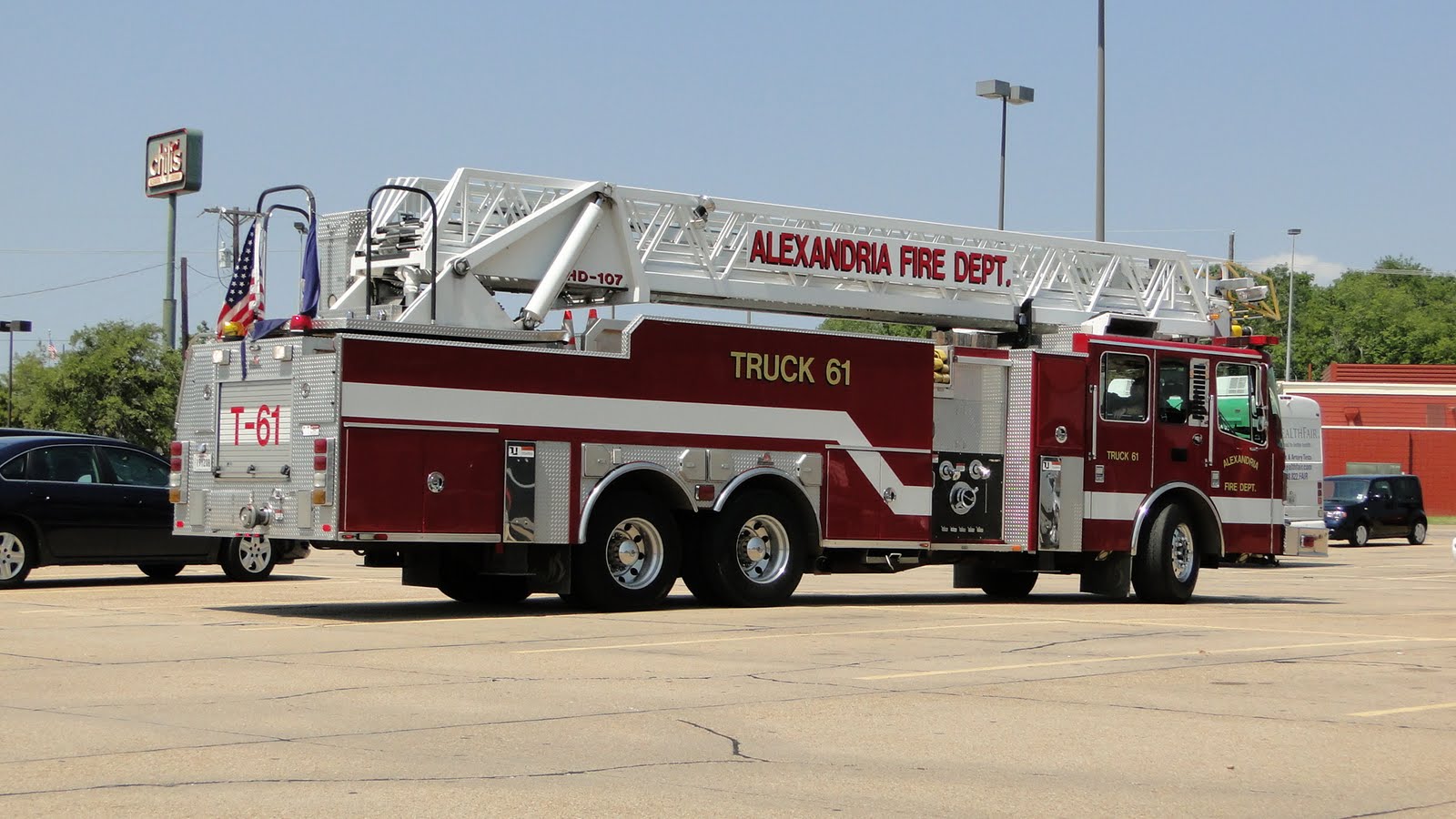 we saw that... good looking hook & ladder....2015©