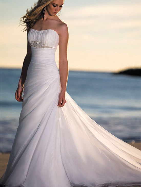 Wedding Fashion: Elegant Romantic Beach Wedding Gowns