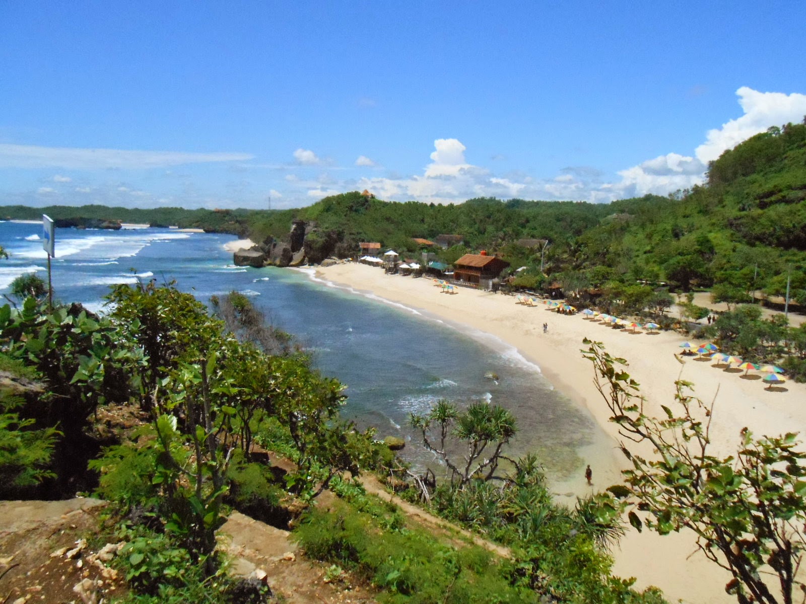 Wisata Pantai Malang Bromo Super Hemat 2Hari