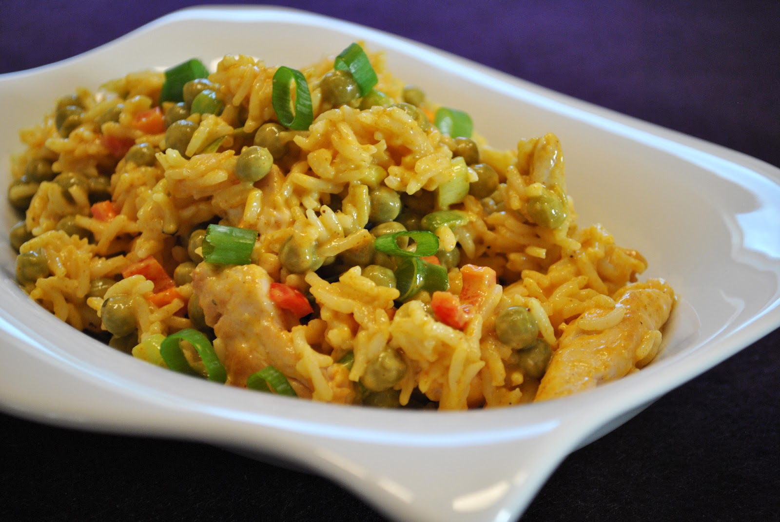 Küchenzaubereien: Curry-Reissalat mit gebratenem Huhn