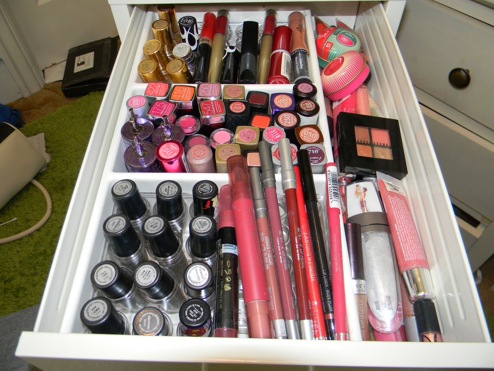 MissBudgetBeauty New Makeup Storage