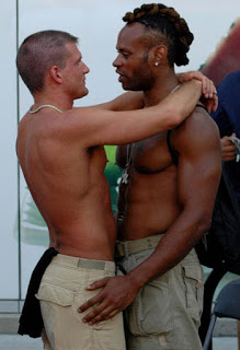 Interracial Hard During A Thunderstorm - the{GAY}tekeepers: Â¿WHY ARE WHITE MEN ALWAYS THE BOTTOM IN ...