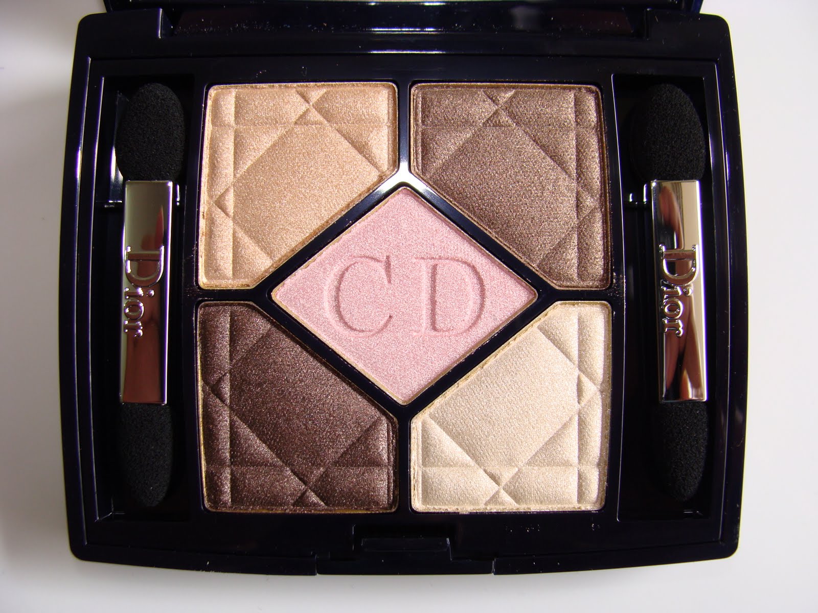 My Beautyblog Smokey eyes med Dior øjenskygge