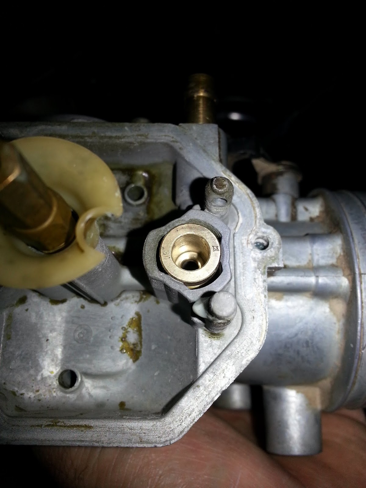 Ride Reports and Other Drivel Carburetor overflow issues [Solved]