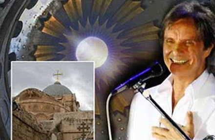 Roberto Carlos grava cenas de seu especial na Basílica do Santo Sepulcro, em Jerusalém