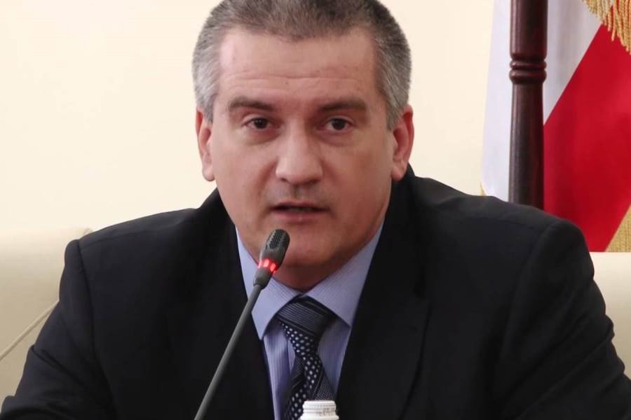 почему аксенов