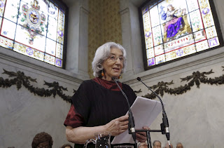 En torno a Salomón y el Cantar de los cantares CLARA JANÉS