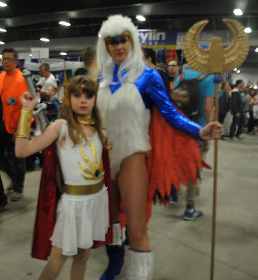 Coolest cosplaying mom ever! Ottawa Comiccon 2016.