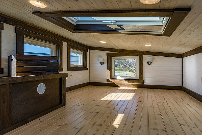 The Nooga Blue Sky By Tiny House Chattanooga [ TINY HOUSE TOWN ]