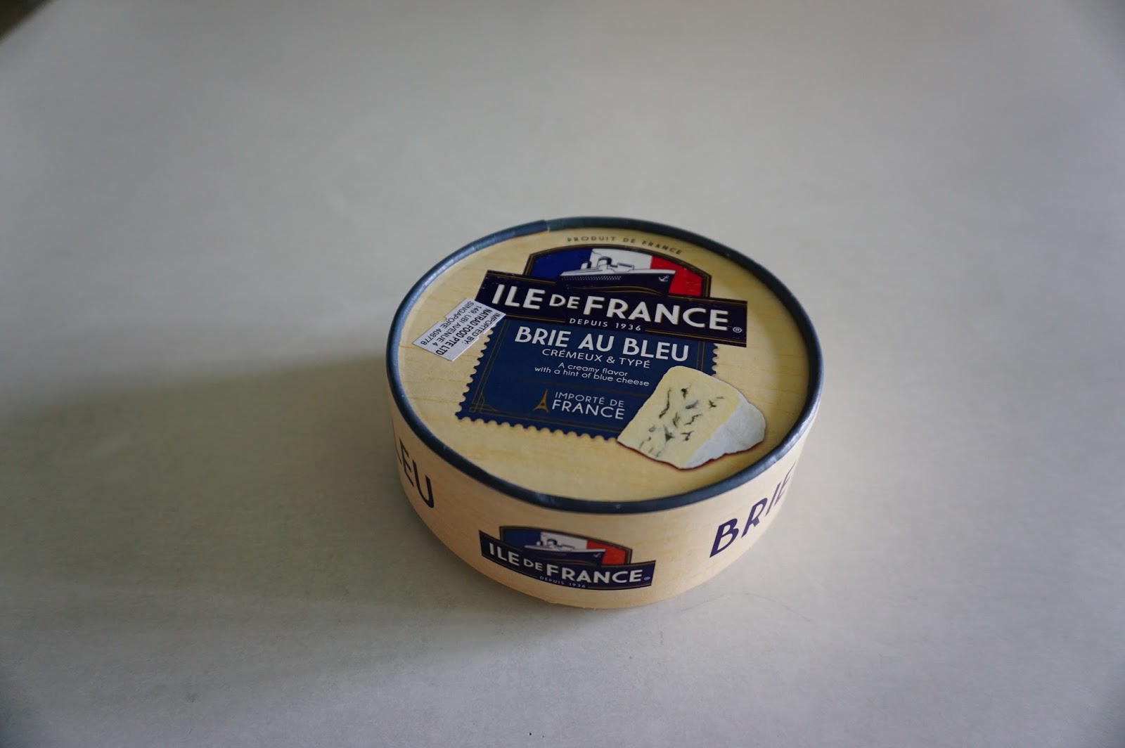 E21S Brie Cheese from France