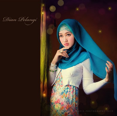 We PROUD Indonesia Dian Pelangi Busana Muslim Yang Mendunia We PROUD Indonesia Dian Pelangi Busana Muslim Yang Mendunia