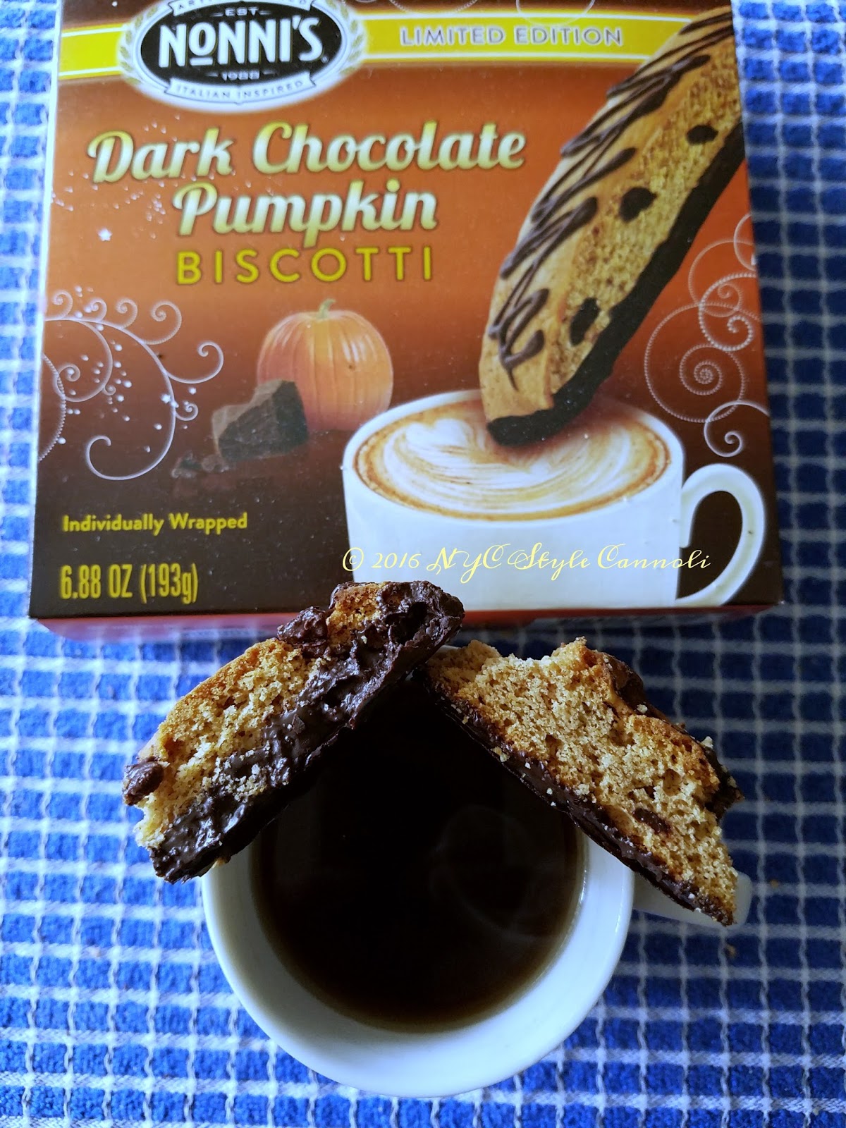 Nonni's Biscotti and Thin Addictives Review NYC, Style & a little Cannoli