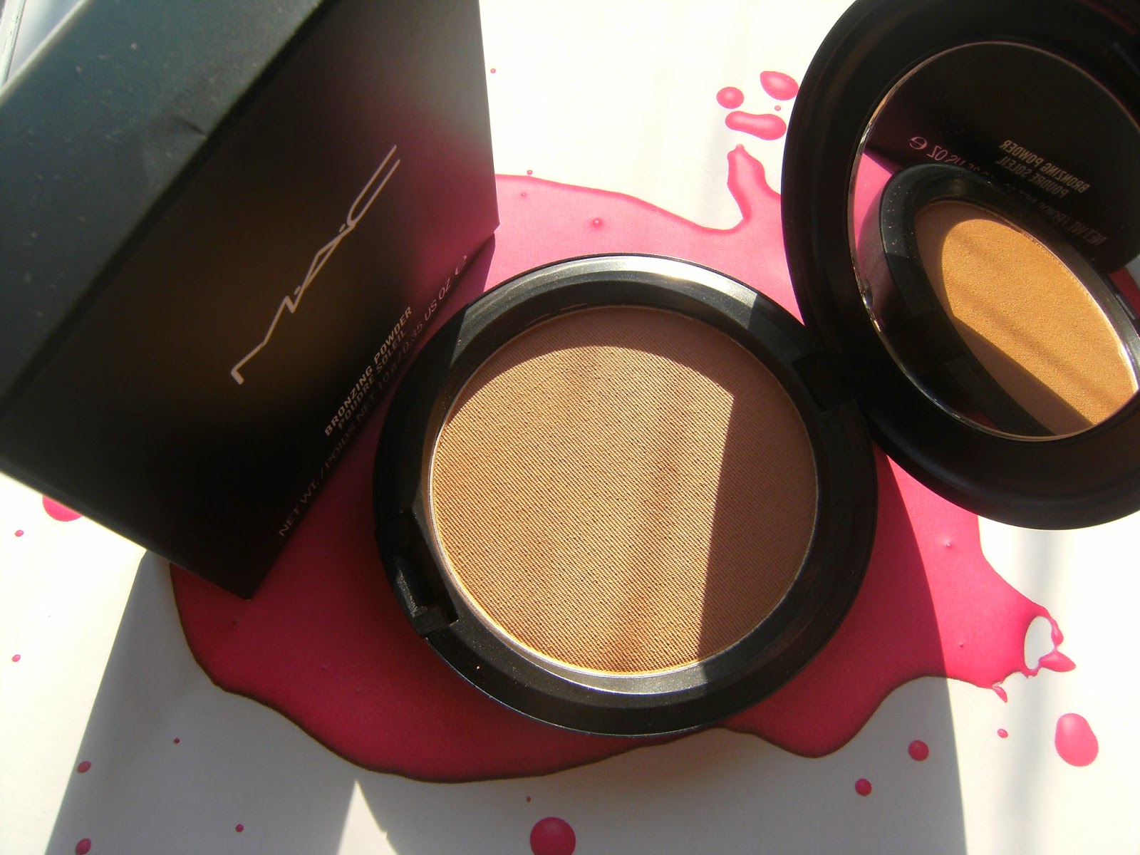 black smoky eyes uroda, makijaż, pielęgnacja MAC Bronzing Powder