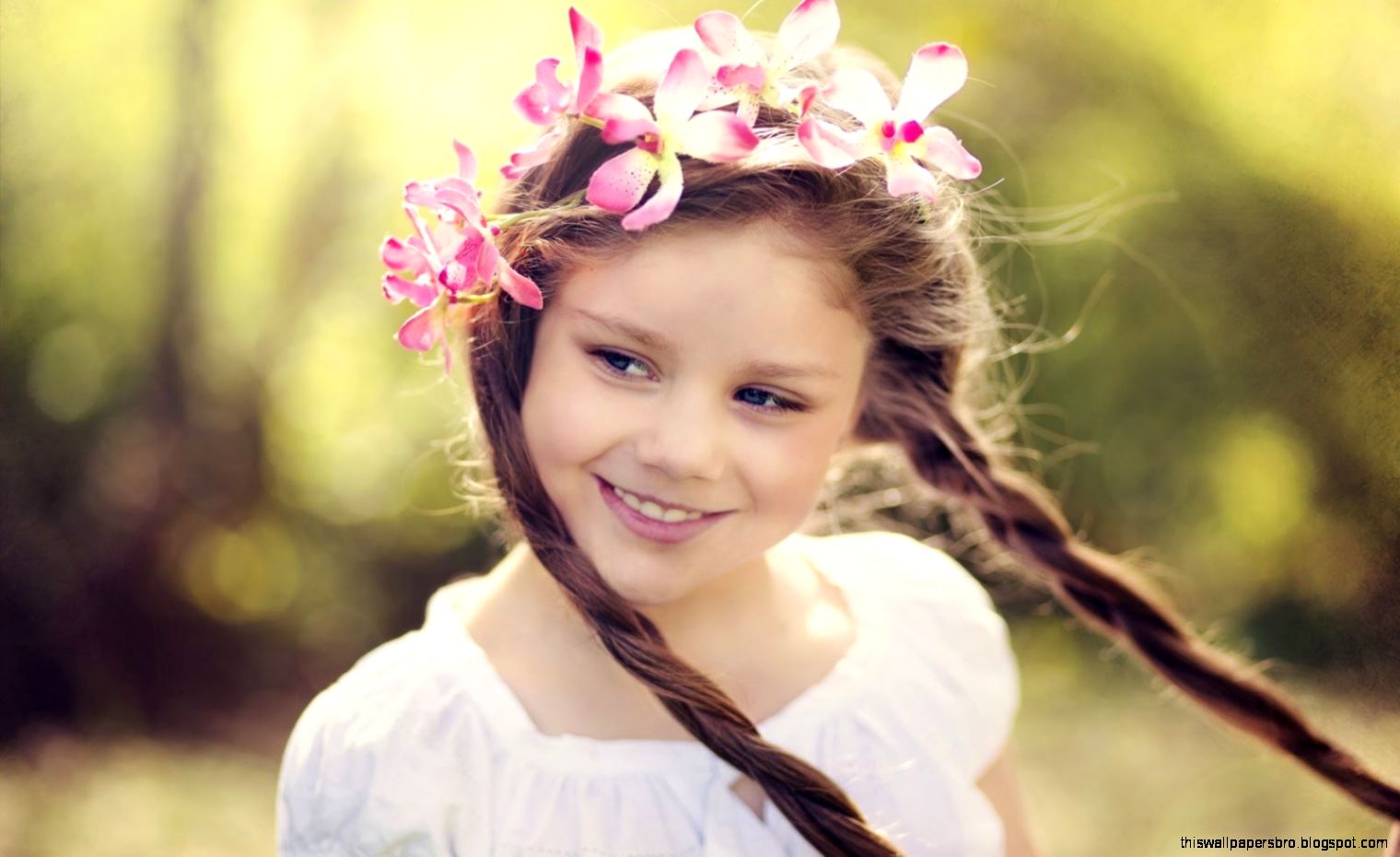 Cute Girl Smile Wallpapers This Wallpapers