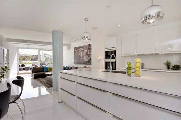 Small apartment decorated in white