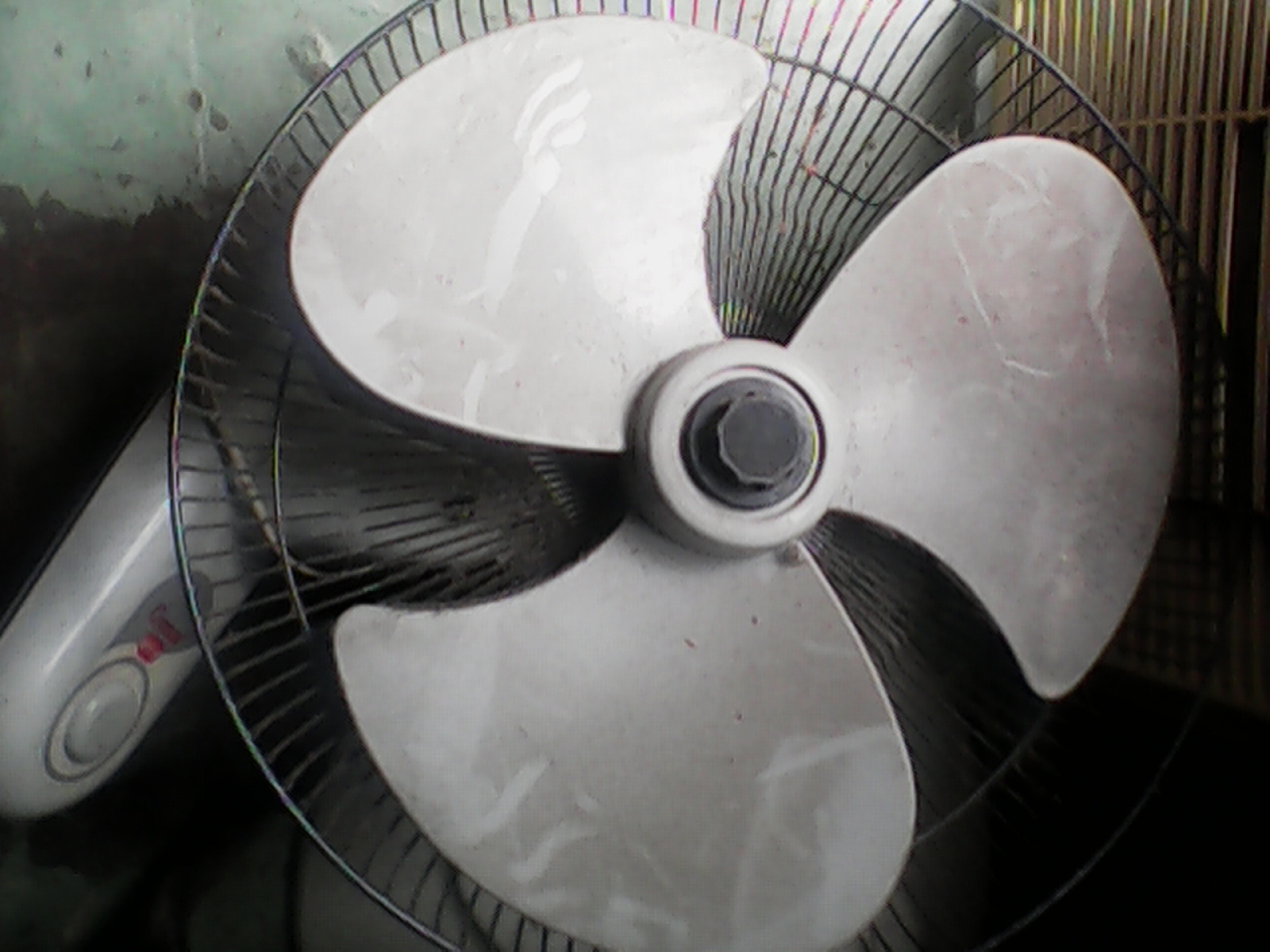 balingbaling kipas kotor