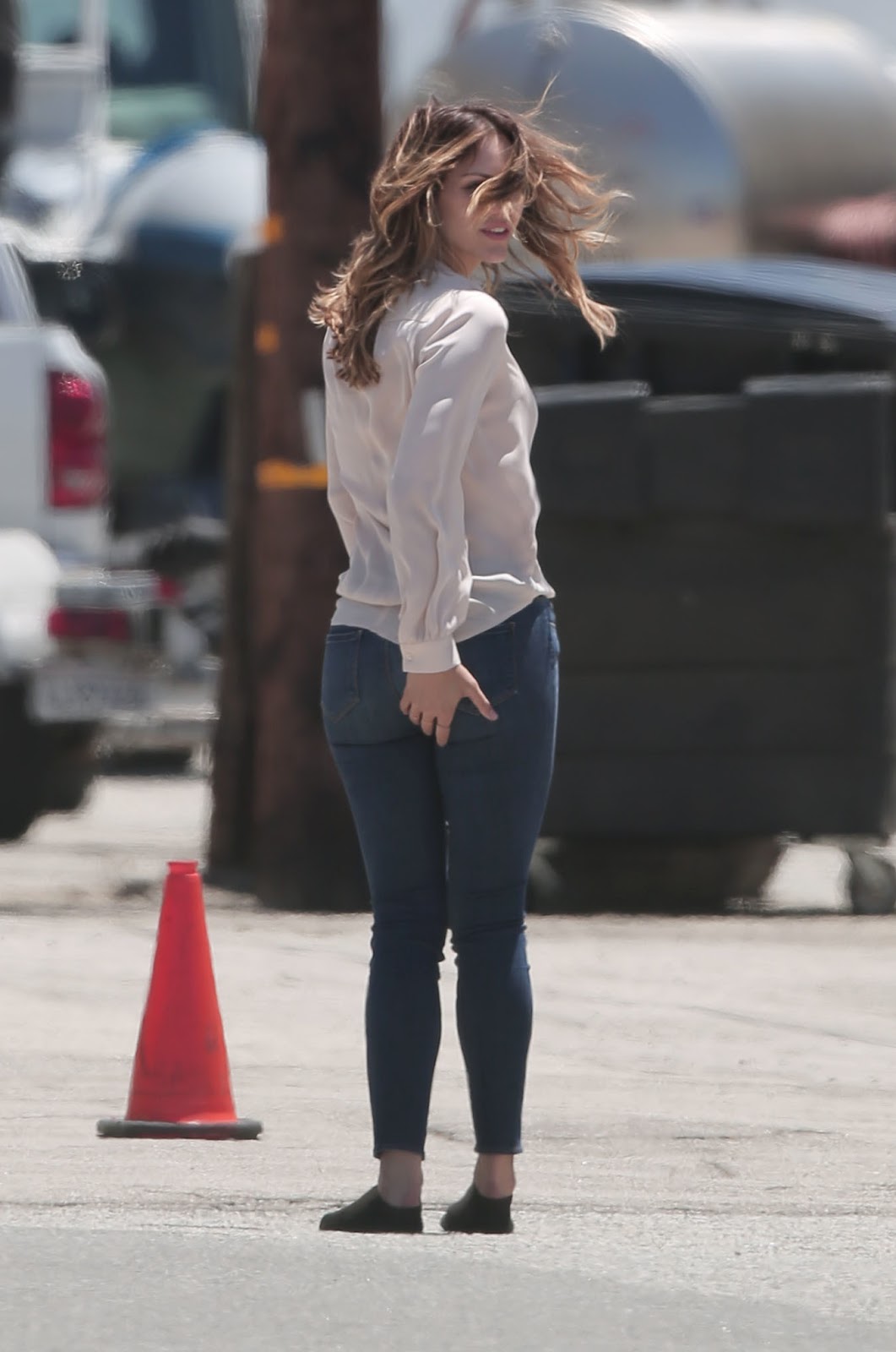 Katharine McPhee - On the Set of Scorpion, July 21, 2016 - imagedesi.com