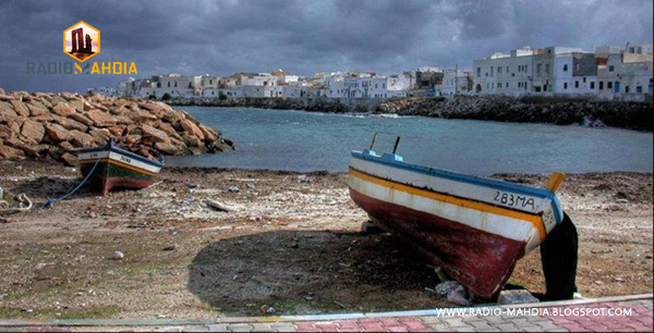 ملولش - المهدية : القبض على 4 أشخاص بصدد التحضير لعملية اجتياز للحدود البحرية خلسة ملولش - المهدية : القبض على 4 أشخاص بصدد التحضير لعملية اجتياز للحدود البحرية خلسة
