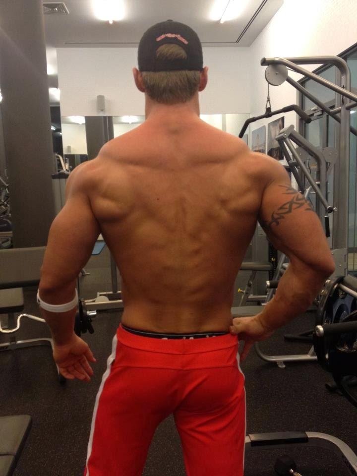 Daily Bodybuilding Motivation: Fitness Models Six Pack Abs and Butt