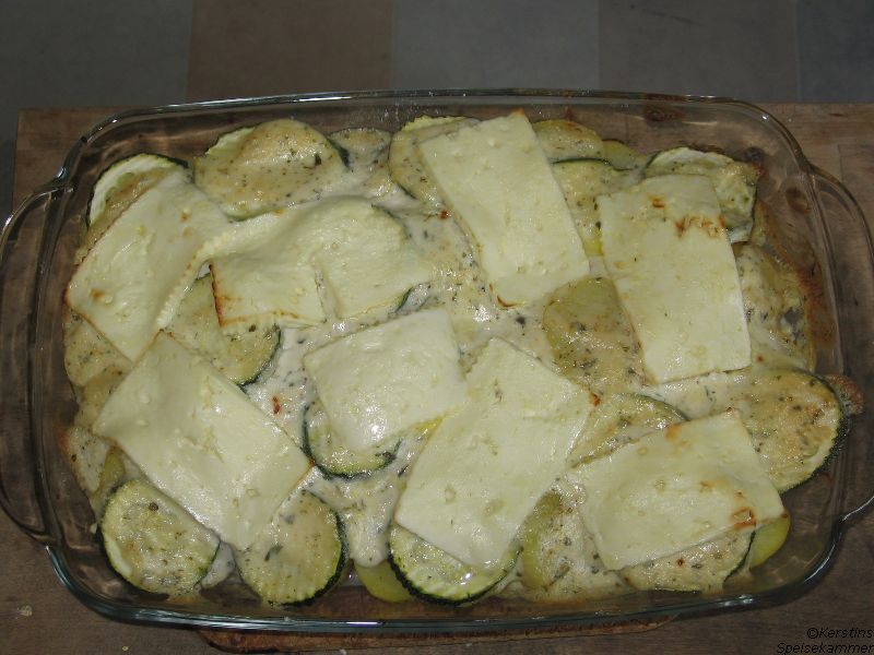 Kerstins Speisekammer KartoffelZucchiniSchafskäseAuflauf