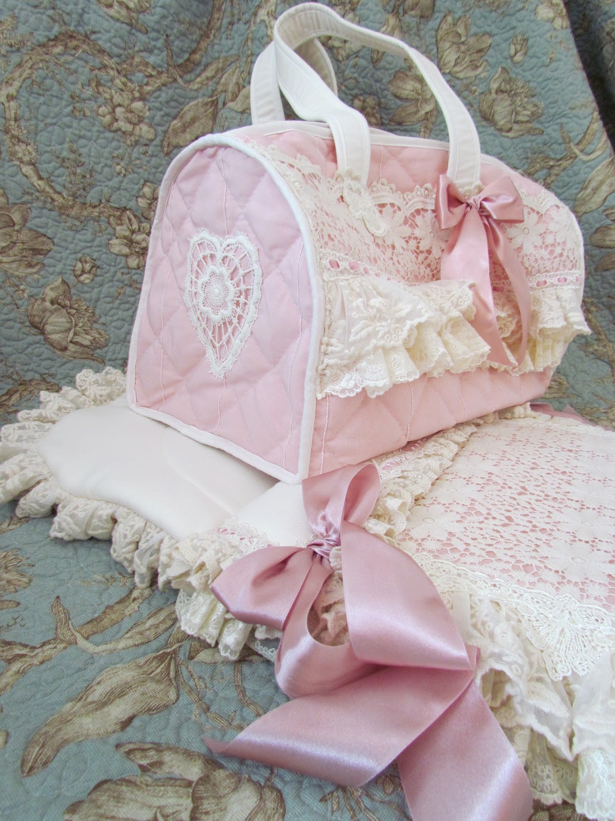 Angela Lace Baby Pouches