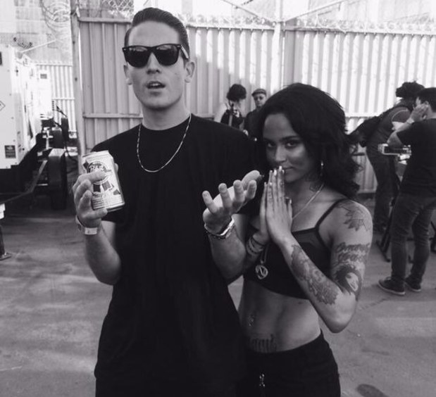 скачать песню good life