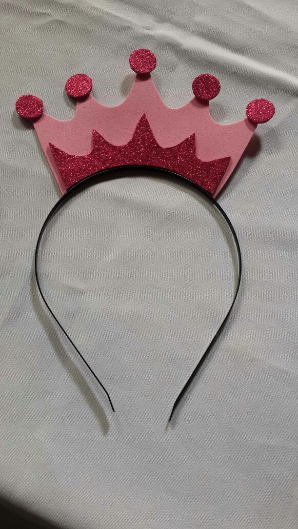 Diza Arts Fazendo Com Carinho tiara de princesas em eva