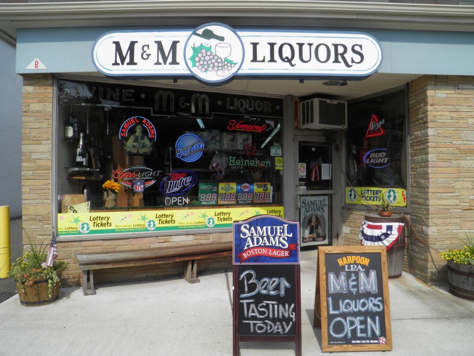 M and M Liquors Wine tasting!