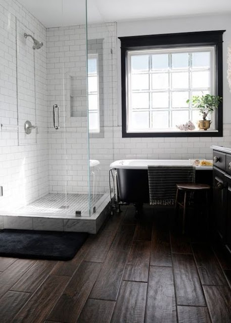 10 incredibly beautiful white bathrooms