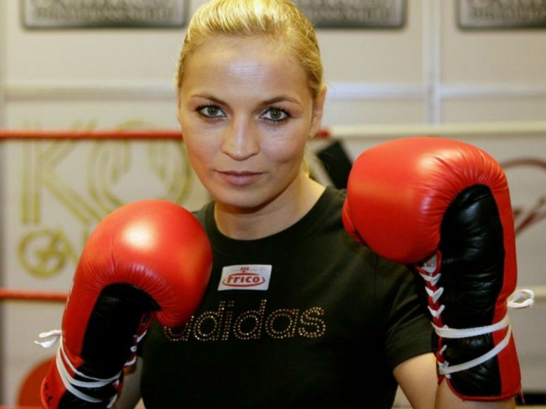 All about Sports 8 Most Incredible Female Boxers Of All Time