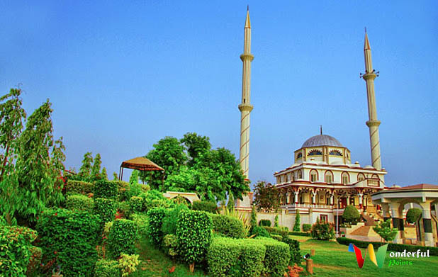 Sakina-tu-Sughra Masjid - 20 Breathtaking Masjid Of Pakistan You Must See | Wonderful Points