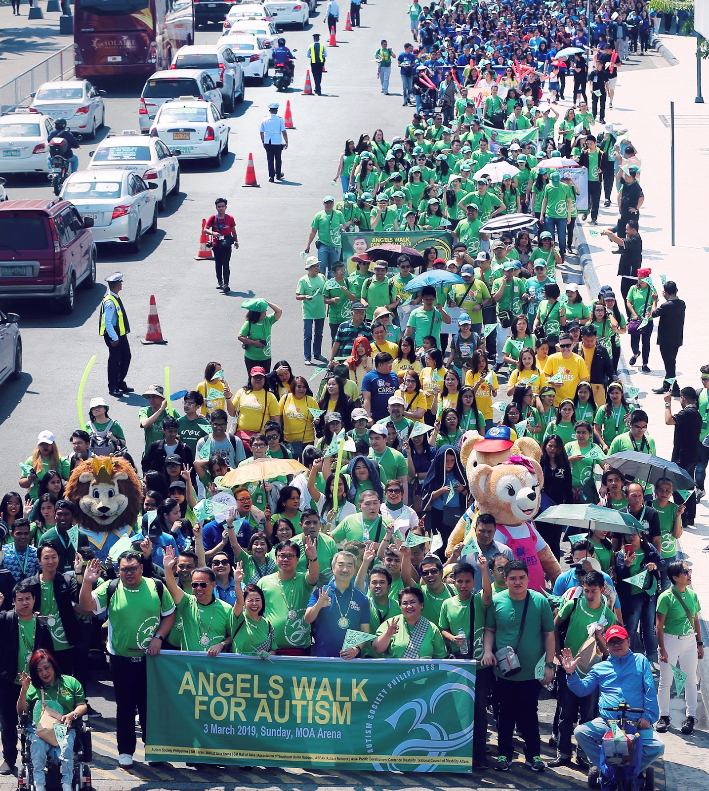 Thousands Join Angel’s Walk for Autism