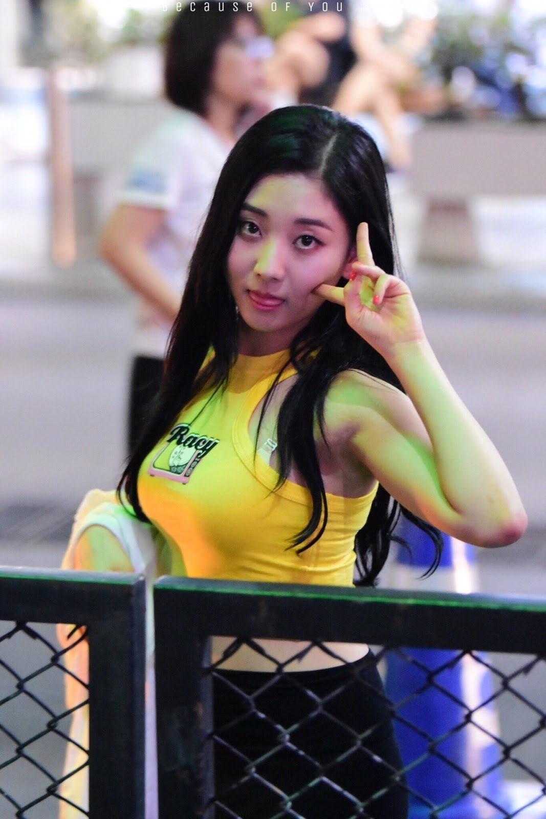 Beautiful Idol Drops Jaws With Her Voluminous Figure! | Daily K Pop News