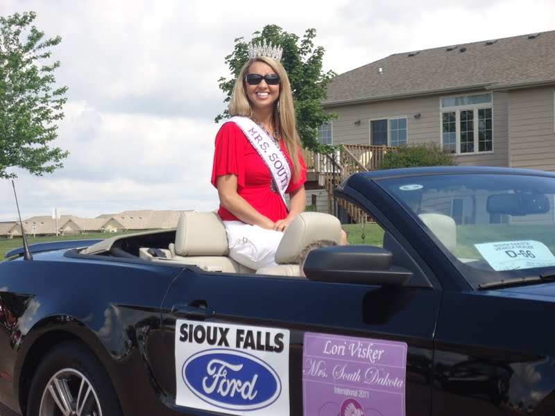 Lori Visker Mrs South Dakota International 2011 Harrisburg Days 2011