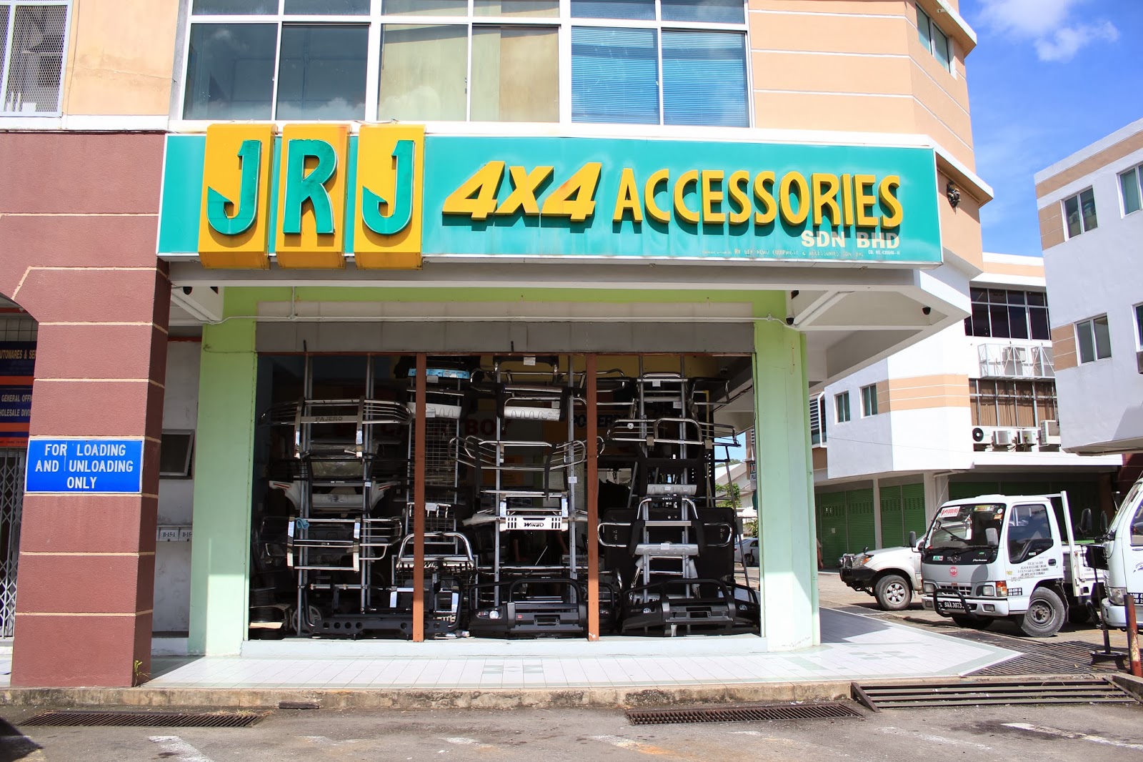 CARRYBOYMALAYSIA JRJ 4x4 ACCESSORIES SDN. BHD.