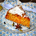 Safran macht den Kuchen gelb - ein höchst aromatischer Karotten-Gewürz-Kuchen