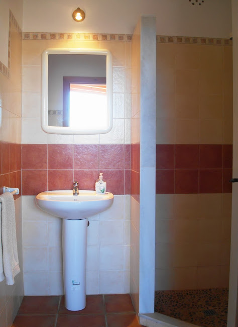 Aseo Ducha...Bathroom with Shower