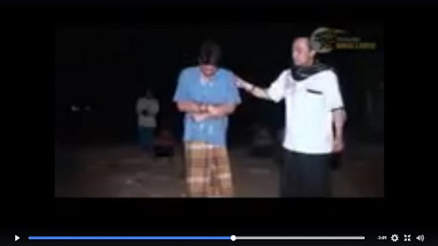 Pengakuan Pocong Pesugihan di Warung, Terungkap dengan Cara ini Agar Warung Selalu Ramai Pengakuan Pocong Pesugihan di Warung, Terungkap dengan Cara ini Agar Warung Selalu Ramai