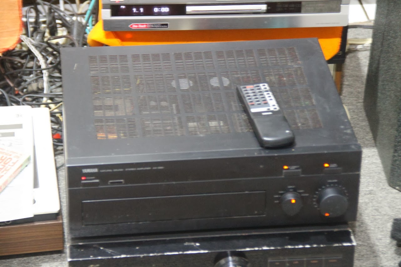audio2nd YAMAHA AX590 Amplifier Stereo (SOLD) audio2nd YAMAHA AX590 Amplifier Stereo (SOLD)