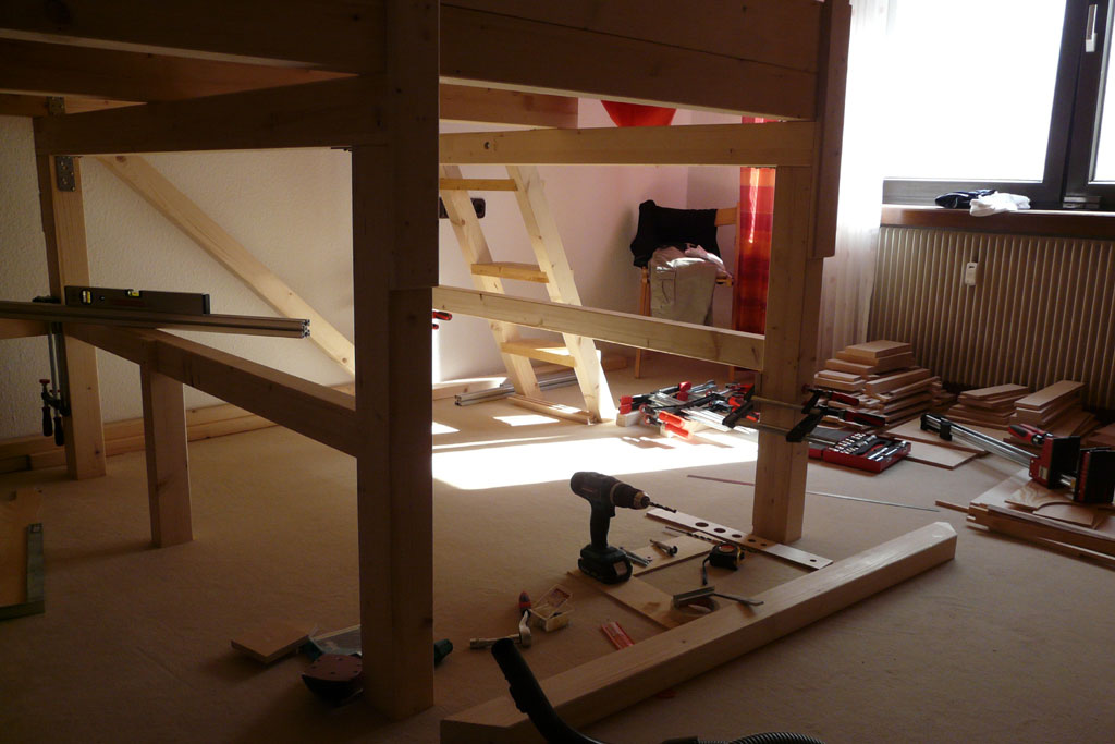 Tobi's Holzjournal: Hochbett - Holzlager