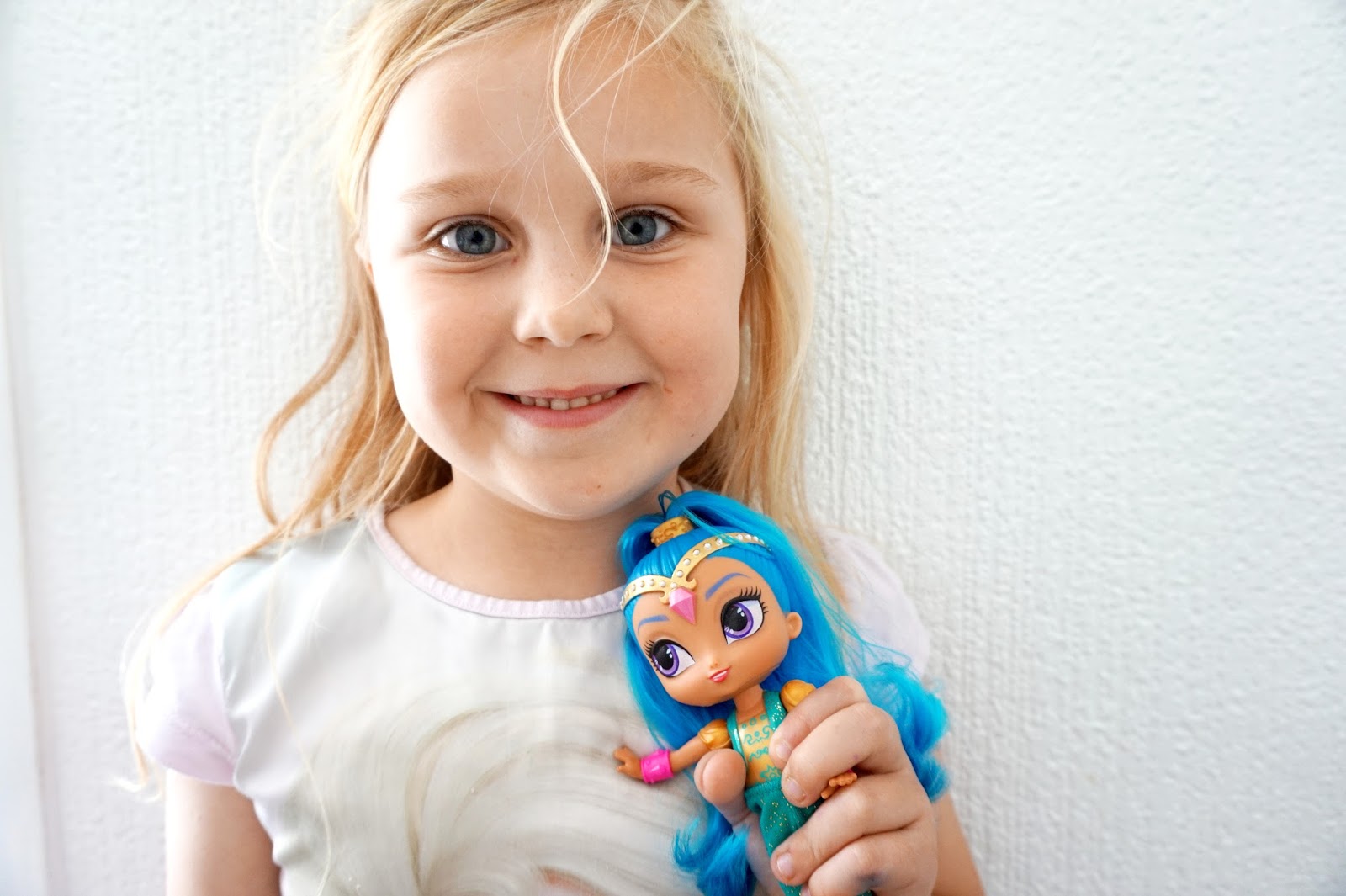 shimmer and shine bath doll smyths