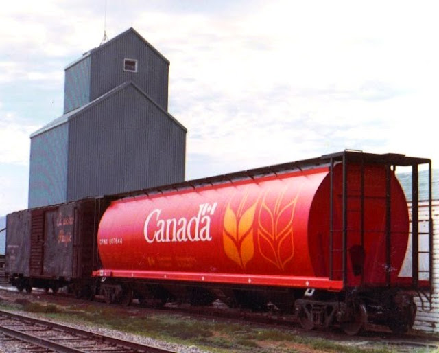 Trains and Grains Grain Cars!