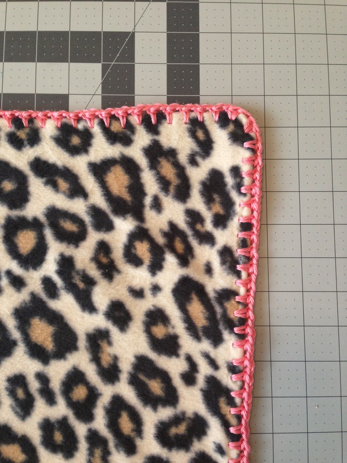 Crochet Edge on Fleece Blanket Tutorial The Friendly Red Fox